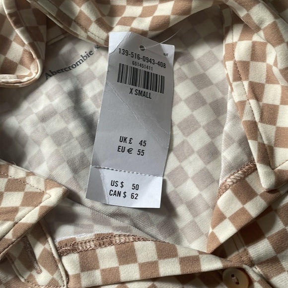 Checkered button up - Picture 4 of 4